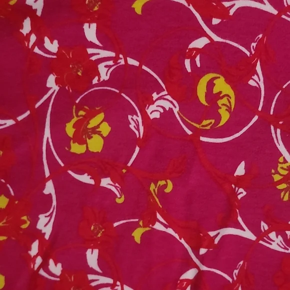 Kim Rogers Women's Pink Floral V-Neck 3/4 Sleeve Top Size Petite Small - Picture 4 of 5